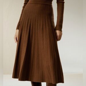 Lilysilk Collegiate Ultra-fine Merino Wool Skirt size M